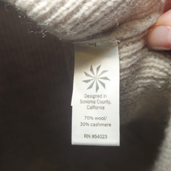 Athleta Women's Beige Wool/Cashmere Blend Sweater - Picture 3 of 7